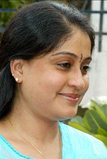  Music director attacks Vijayashanthi for supporting Chinamma